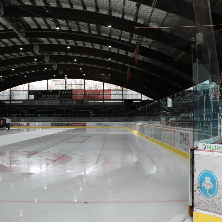 Die Eisfläche im Stadion